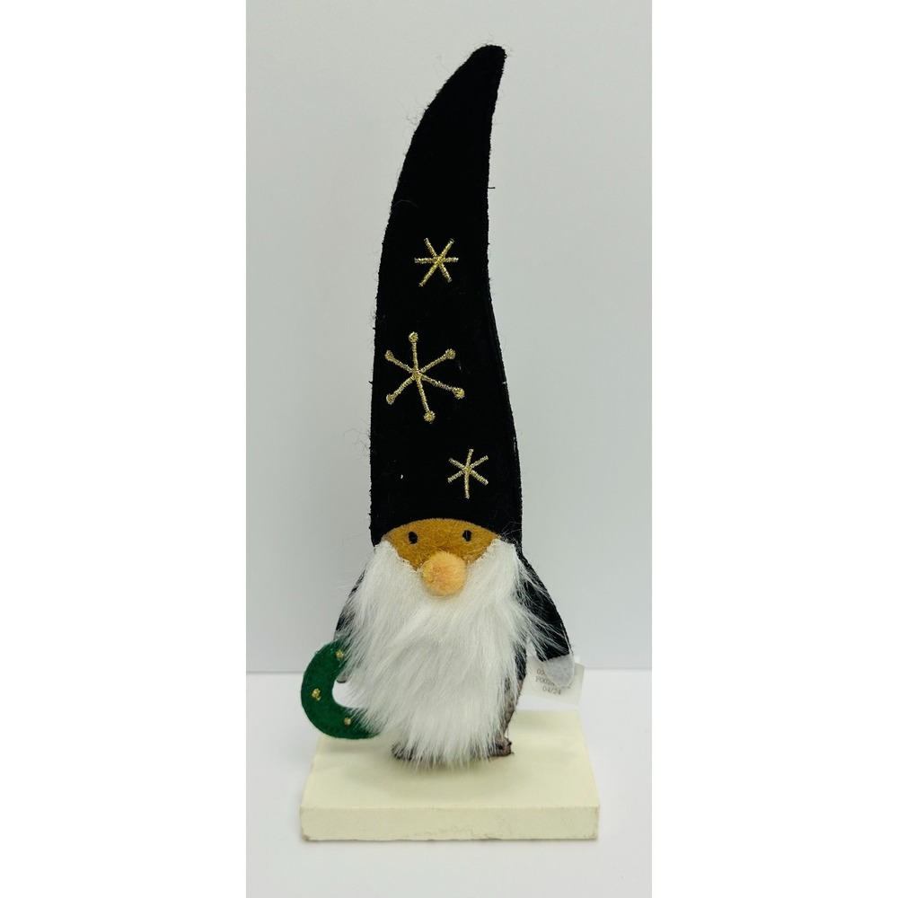 Target Wondershop Christmas Holiday Decorative Gnome w Black Hat & Wreath 2024